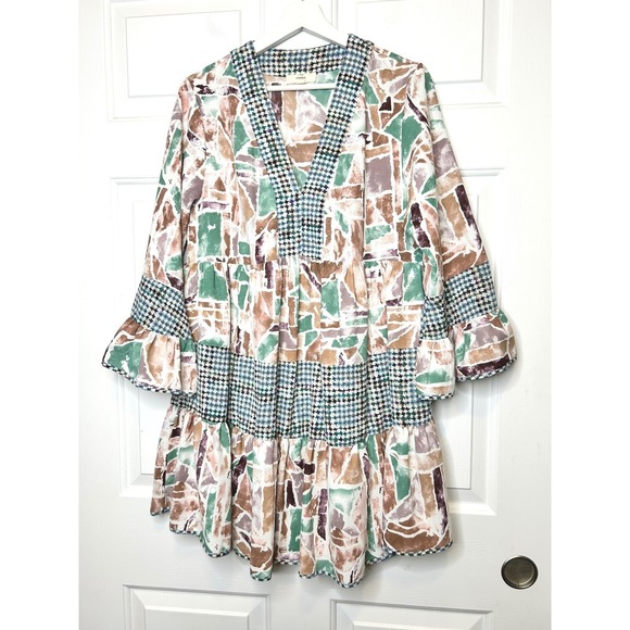 entro Dresses & Skirts - Entro Floral Flutter Sleeve Mini Dress M